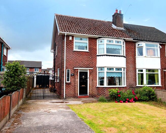 3 Bedroom Semi Detached House For Sale In Southport Road, Lydiate, L31