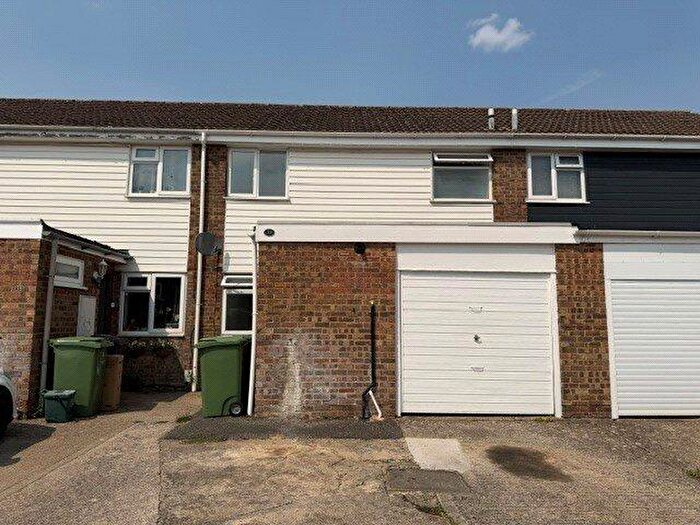 3 Bedroom Terraced House To Rent In Broadmarsh Close, Grove, Wantage, OX12