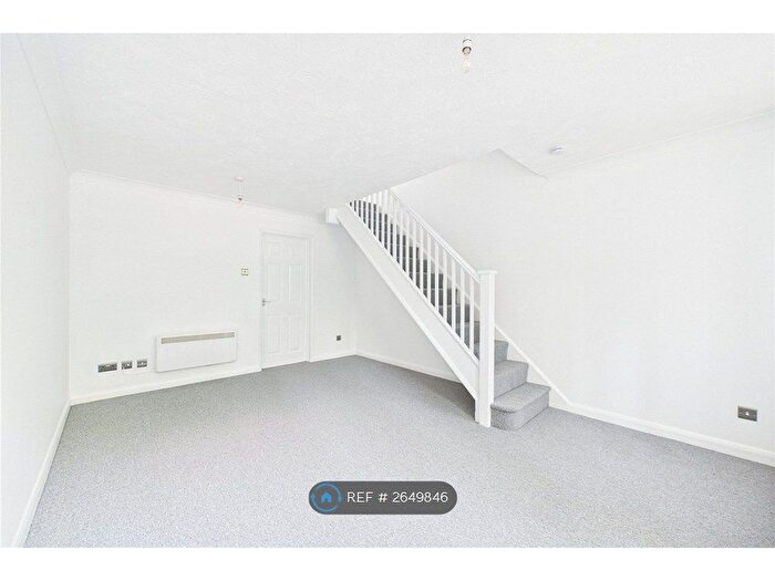 2 Bedroom Terraced House To Rent In Ferndown, Crawley, RH10