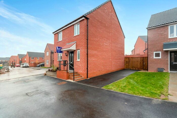 3 Bedroom Detached House To Rent In Hilton Close, Pleasley, Mansfield NG19