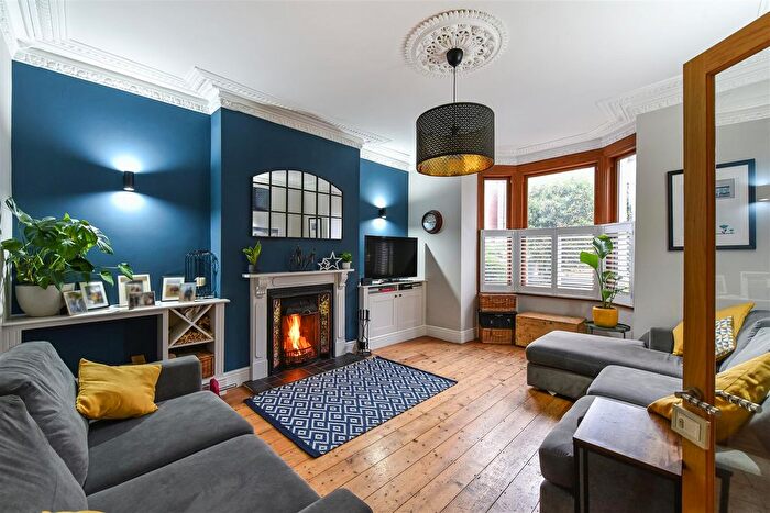 5 Bedroom Property To Rent In St. Josephs Mews, Grove Road North, Southsea, PO5