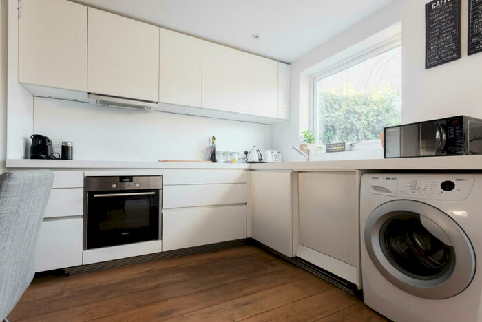 4 Bedroom Apartment To Rent In Greenland Quay, SE16