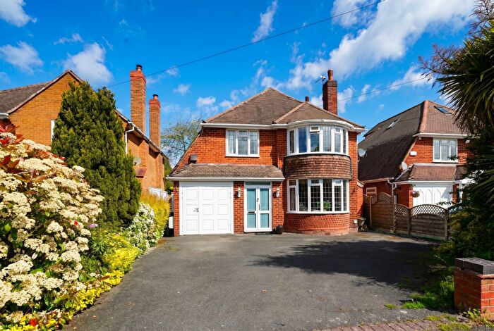 3 Bedroom Detached House For Sale In Beaminster Road, Solihull, B91