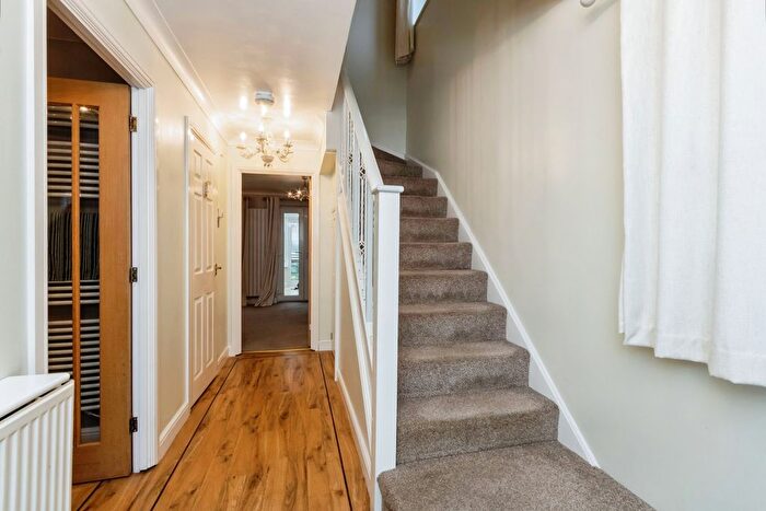 2 Bedroom Link Detached House For Sale In Hoopers Close, Bottesford, Nottingham, Leicestershire, NG13