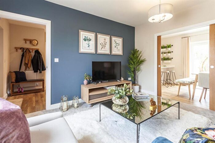 4 Bedroom Detached House For Sale In Amber Drive, Appledore, Bideford, EX39