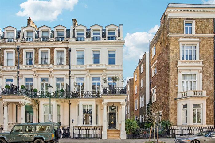 6 Bedroom Semi-detached House To Rent In Earl's Court Square, London, SW5
