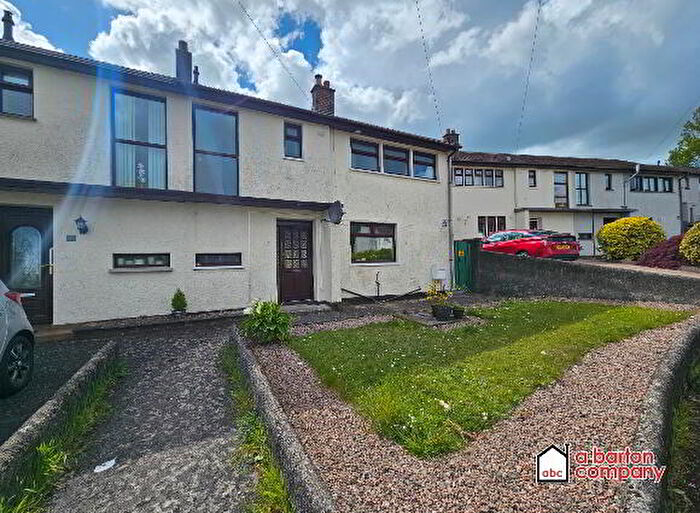 3 Bedroom Semi-Detached House For Sale In Sunninghill Gardens, Belfast, BT14