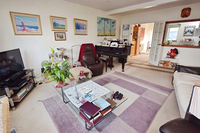 3 Bedroom Detached Bungalow For Sale In Cleve Lane, Exeter, EX4