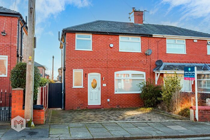 3 Bedroom Semi-Detached House To Rent In Collingwood Drive, Swinton, Manchester, Greater Manchester, M27