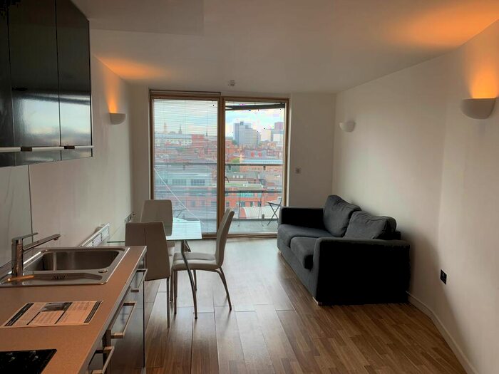 2 Bedroom Apartment To Rent In West Point Leeds, LS1