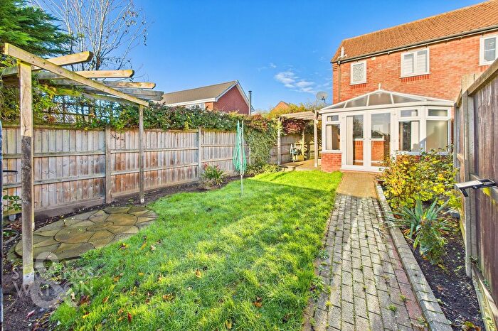 2 Bedroom Semi-Detached House For Sale In Braydeston Drive, Blofield, Norwich, NR13