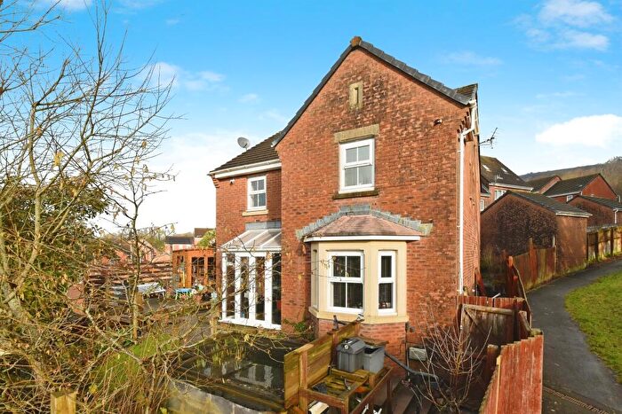 4 Bedroom Detached House For Sale In Glas Y Gors, Aberdare, CF44