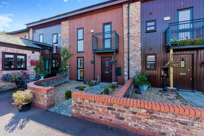3 Bedroom Terraced House For Sale In Ackers Barn Courtyard, Carrington, Manchester, Greater Manchester, M31