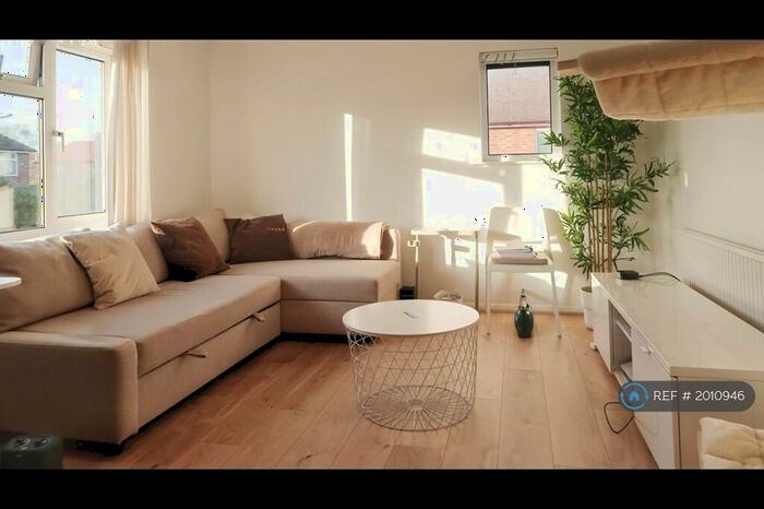 2 Bedroom Flat To Rent In Golding Rd, Cambridge, CB1