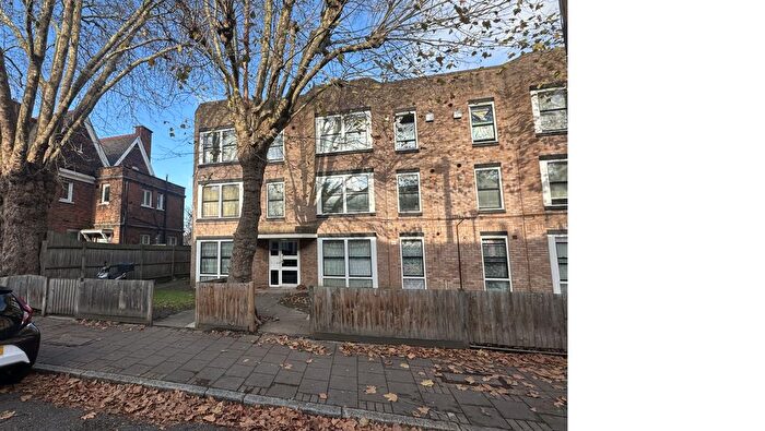 2 Bedroom Flat For Sale In Flat All Saints Court, Blurton Road, Clapton, London, E5