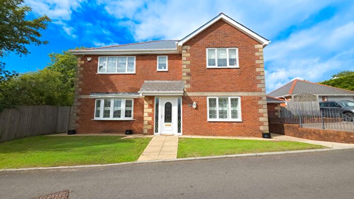 4 Bedroom Detached House For Sale In The Gables, Swansea, SA4