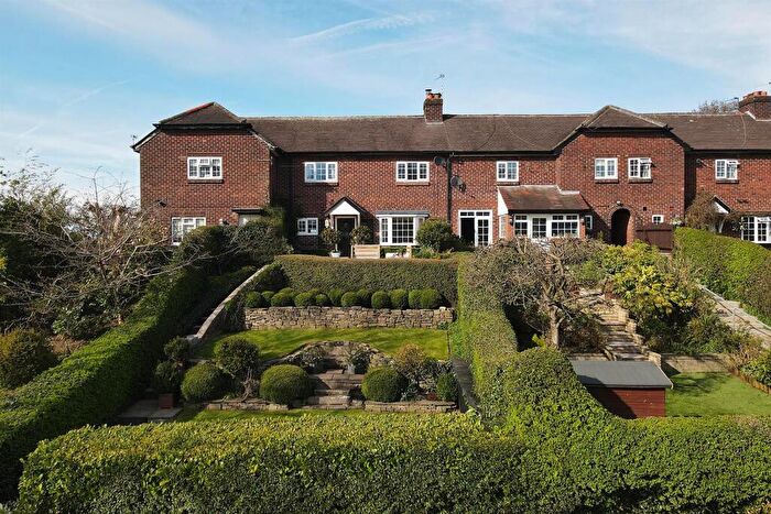 3 Bedroom Terraced House For Sale In Netherfold, Prestbury, SK10