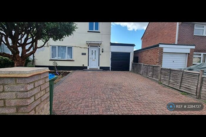 3 Bedroom Semi-Detached House To Rent In Western Avenue, Buckingham, MK18