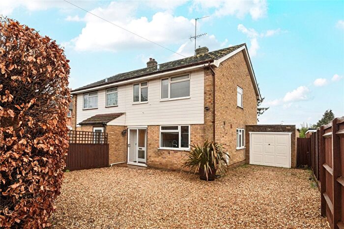 3 Bedroom Semi Detached House For Sale In Middlefield, Farnham, Surrey, GU9