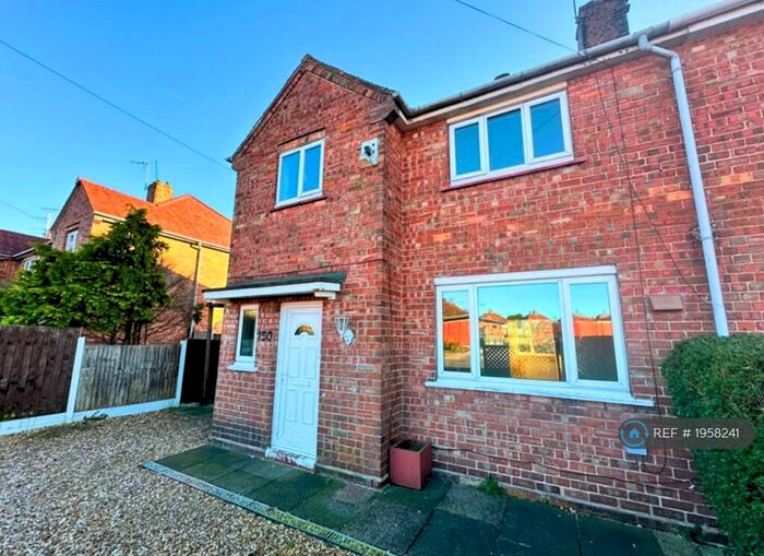 3 Bedroom Semi-Detached House To Rent In Rolls Avenue, Crewe, CW1