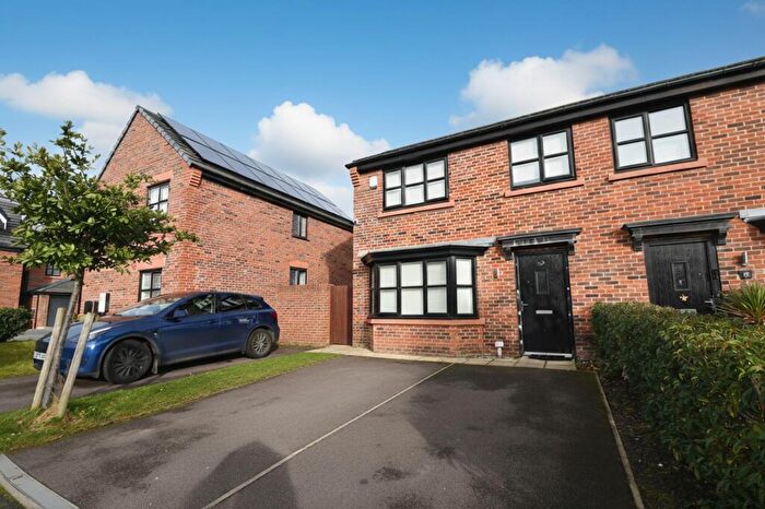 3 Bedroom Semi Detached House For Sale In Scholars Avenue, Salford, M6