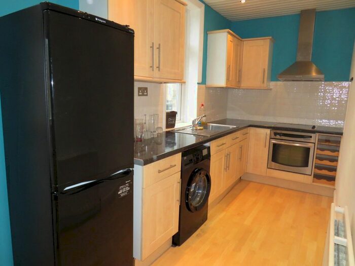 2 Bedroom Terraced House To Rent In Emscote Avenue, Halifax HX1