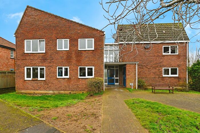2 Bedroom Flat For Sale In Orchard Court, Gaywood, King's Lynn, PE30