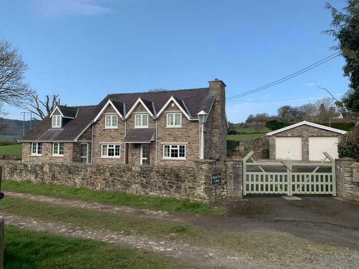 4 Bedroom Cottage To Rent In Boughrood, Brecon, LD3