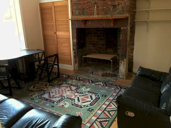 4 Bedroom Terraced House To Rent In Falmouth Road, Heaton, NE6