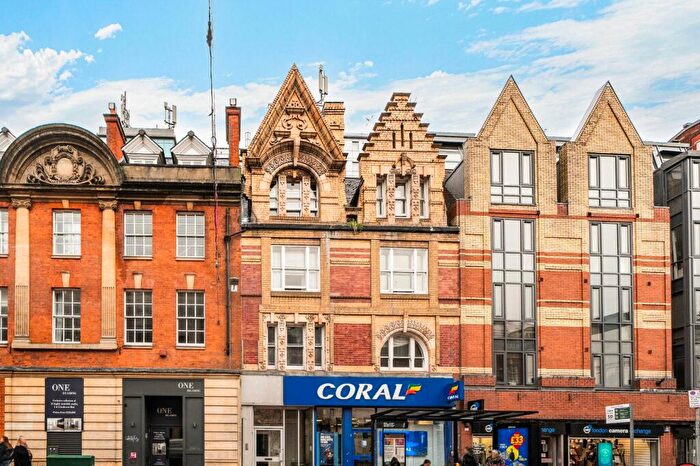 1 Bedroom Apartment For Sale In Station Road, Reading, Berkshire, RG1