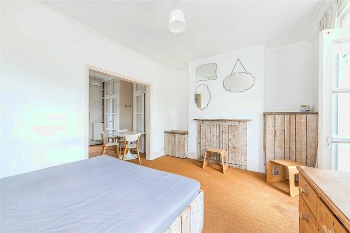 Studio To Rent In Bedford Road, Clapham, London, SW4