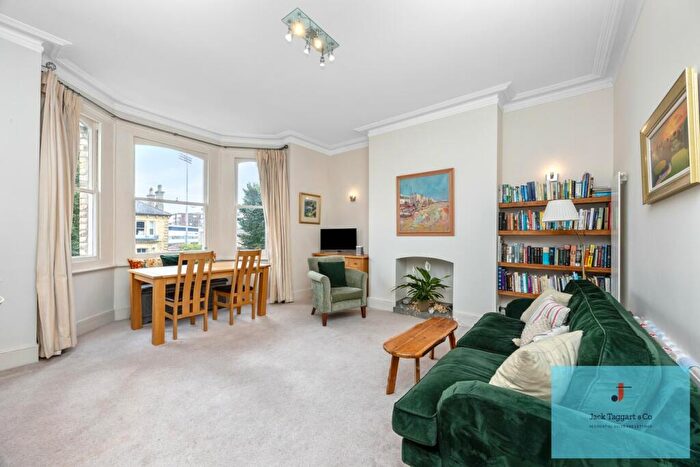 2 Bedroom Apartment For Sale In Wilbury Road, Hove, BN3