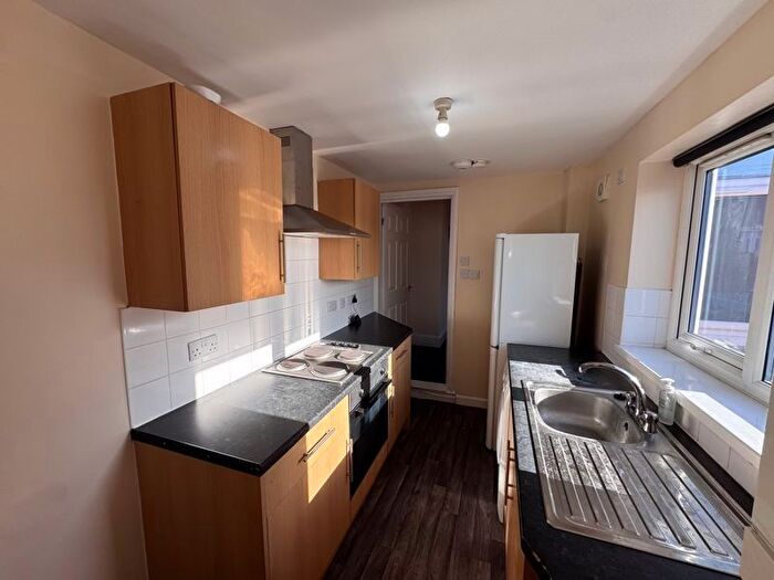 3 Bedroom Flat To Rent In Vine Street, South Shields, NE33