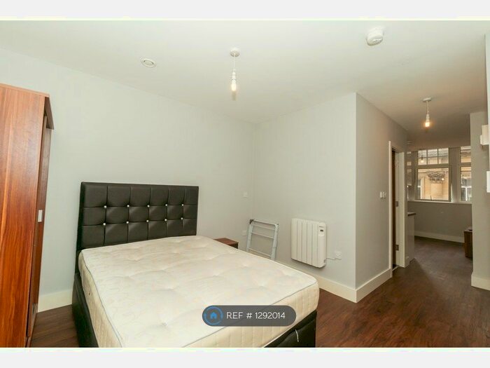 Studio To Rent In Dale Street, Liverpool L2