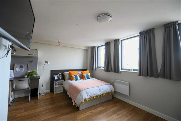 Studio To Rent In Queen Street, Sheffield, S1