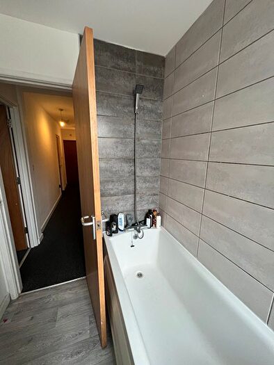 7 Bedroom End Of Terrace House To Rent In Lenton Boulevard, NG7