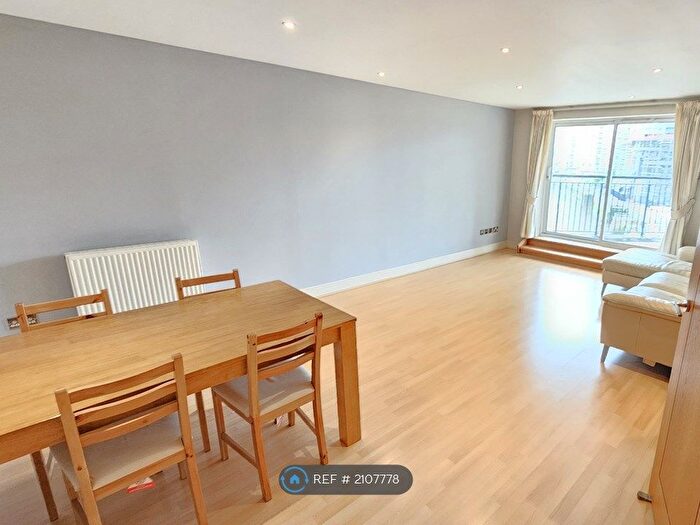 2 Bedroom Flat To Rent In Wotton Court, London, E14
