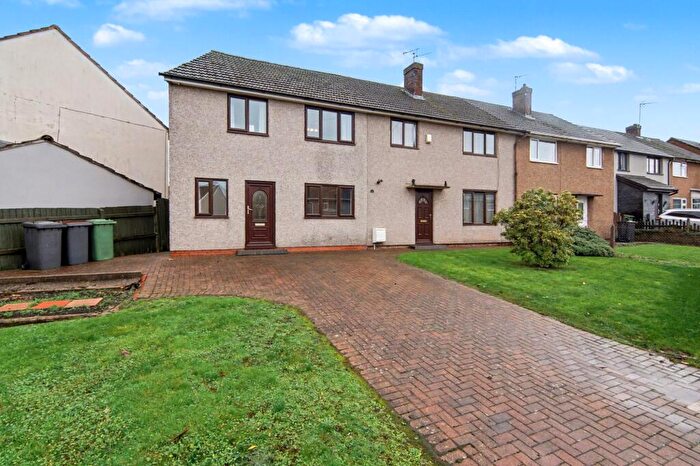 4 Bedroom Semi Detached House For Sale In Shaftesbury Avenue, Keresley End, CV7