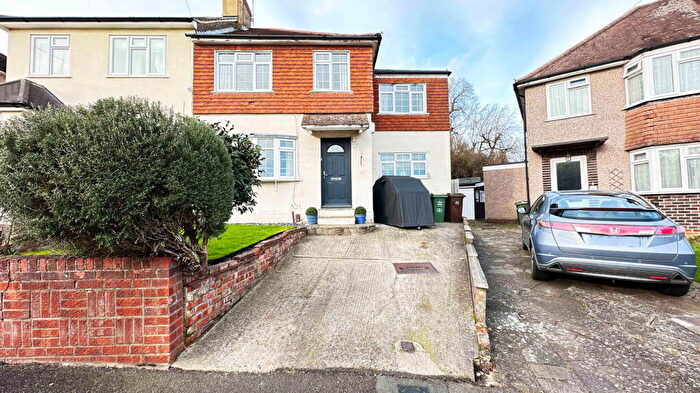 3 Bedroom Semi Detached House For Sale In Oakfield Park Road, Dartford, Kent, DA1