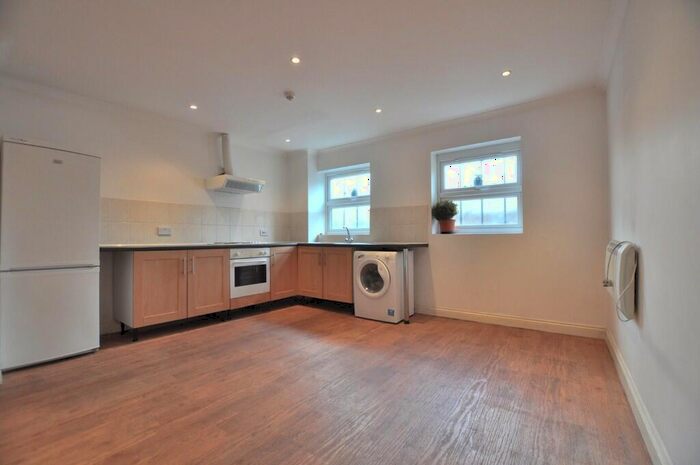 1 Bedroom Flat To Rent In Kingsland Road, London, E2