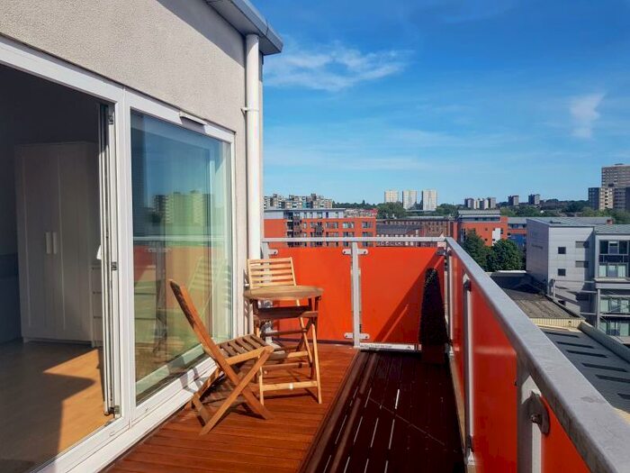 1 Bedroom Flat To Rent In Concord Street, Leeds, LS2