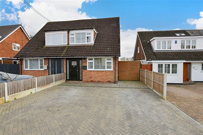 3 Bedroom Semi Detached House For Sale In Church Street, Billericay, Essex, CM11