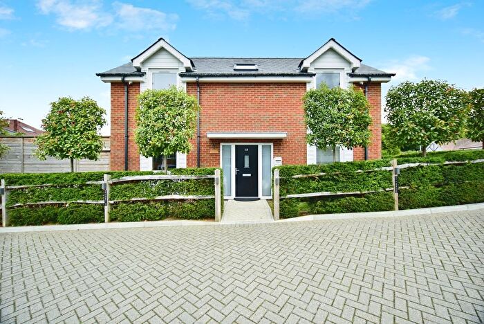 4 Bedroom Detached House For Sale In Castle View, Maidstone, Kent, ME14