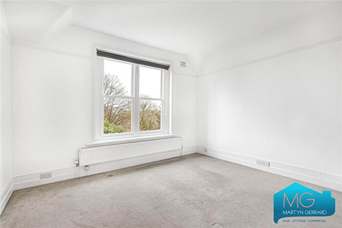 2 Bedroom Apartment For Sale In Shepherds Hill, Highgate, N6