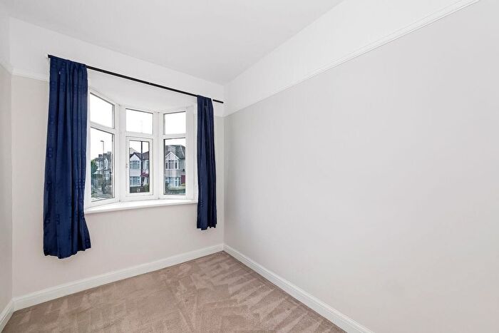 4 Bedroom Property To Rent In Birchanger Road, South Norwood, SE25