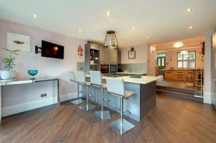 2 Bedroom Terraced House To Rent In Wildwood Grove, Hampstead, NW3