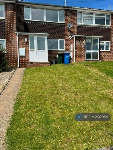 3 Bedroom Terraced House To Rent In Lanchester Drive, Banbury, OX16