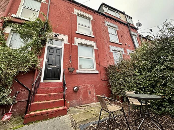 2 Bedroom House To Rent In Brownhill Crescent, Leeds, LS9