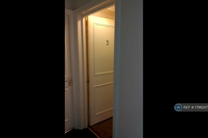 1 Bedroom Flat To Rent In Hornsey Road, London, N19