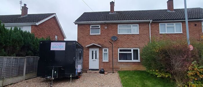 3 Bedroom Semi-Detached House For Sale In Farm Close, Codsall, Wolverhampton, West Midlands, WV8